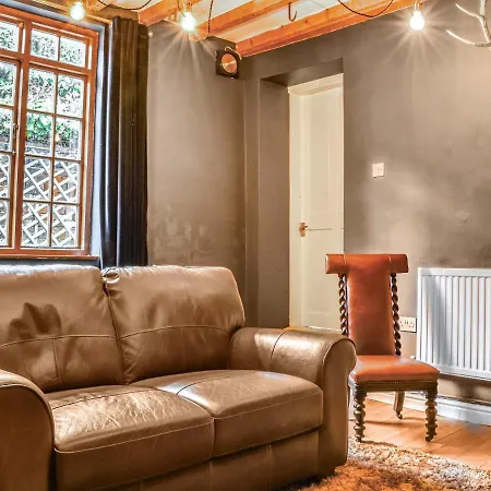 Warrington House Дом отдыха